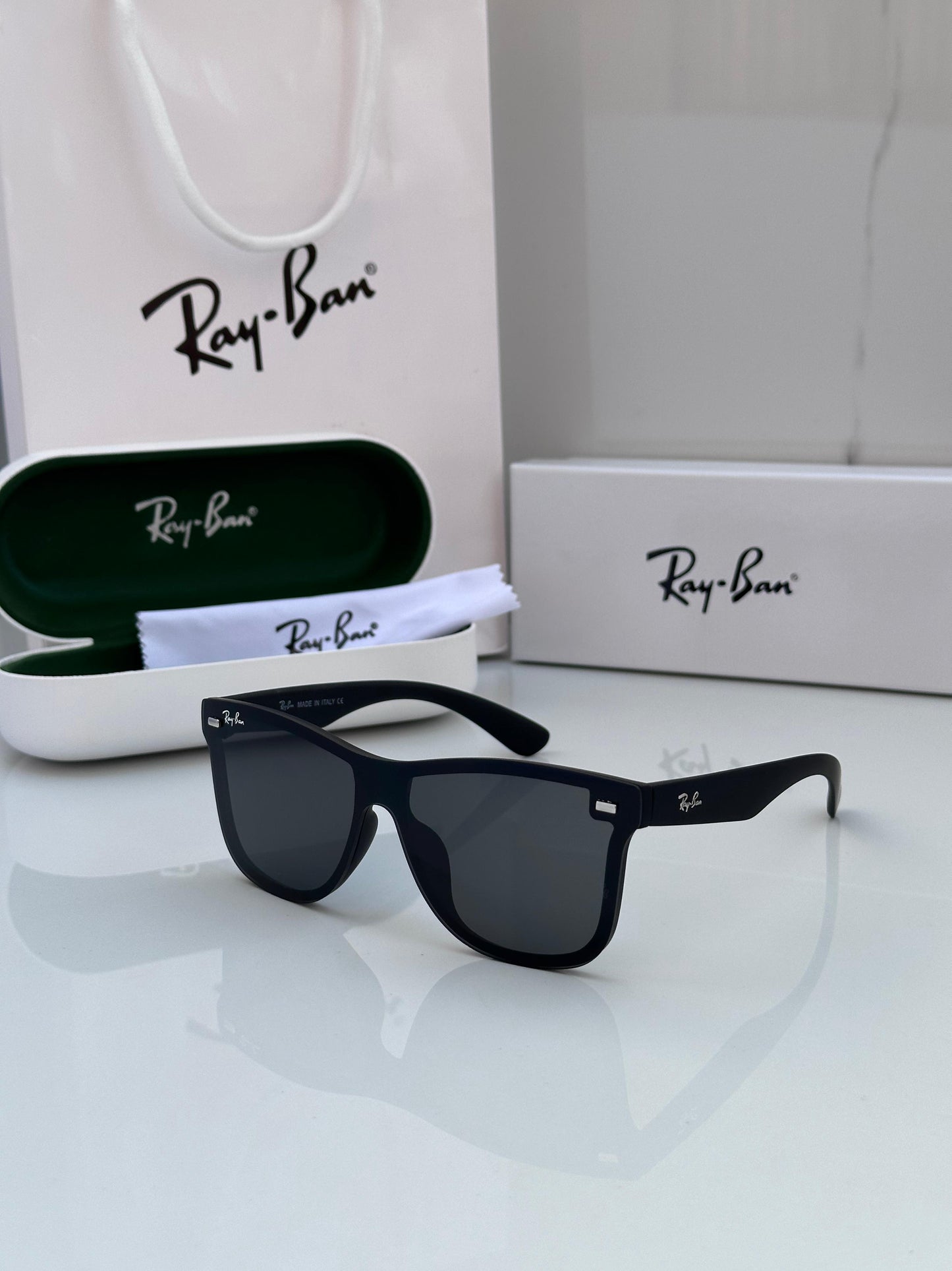 unisex wayfarer polarized sunglasses 🕶️